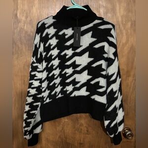 Women’s high neck pullover sweater